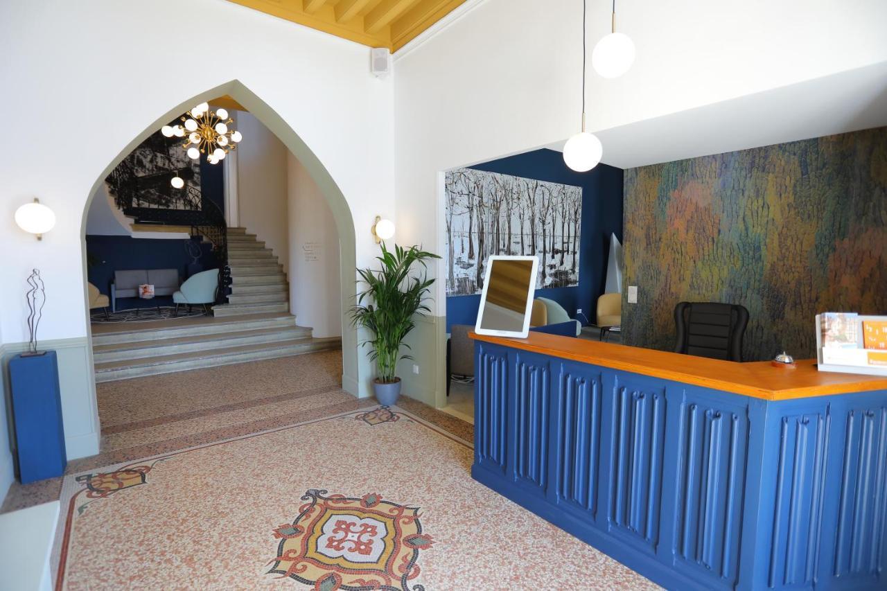 Hostellerie Du Chateau Des Fines Roches Châteauneuf-du-Pape المظهر الخارجي الصورة