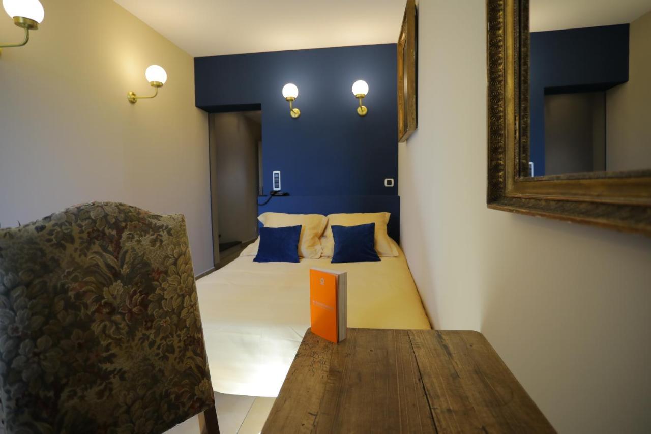 Hostellerie Du Chateau Des Fines Roches Châteauneuf-du-Pape المظهر الخارجي الصورة